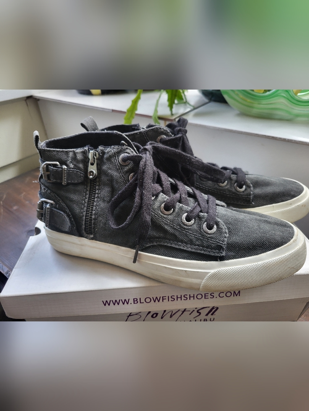 Blowfish Charcoal MOXIE High-Top Canvas Sneakers - Picture 2 of 5